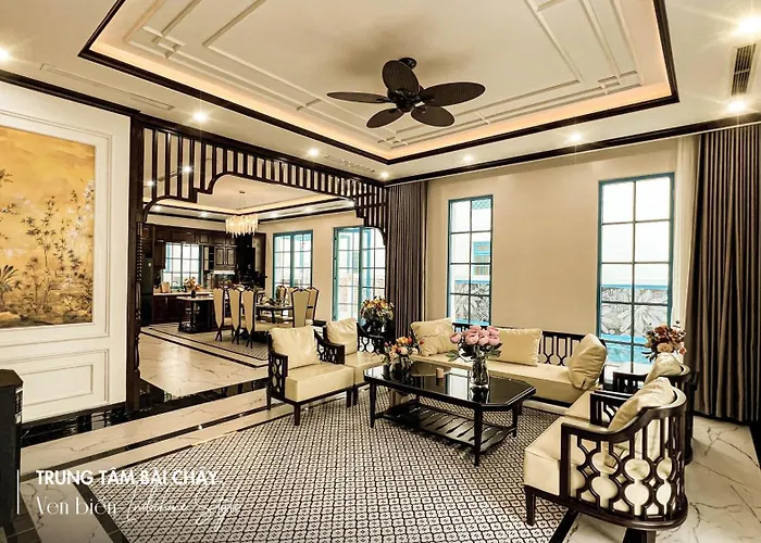 Sun Feria Bai Chay Luxury Villa *
