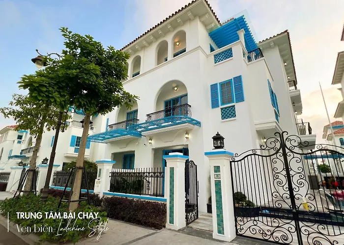 Sun Feria Bai Chay Luxury Villa *